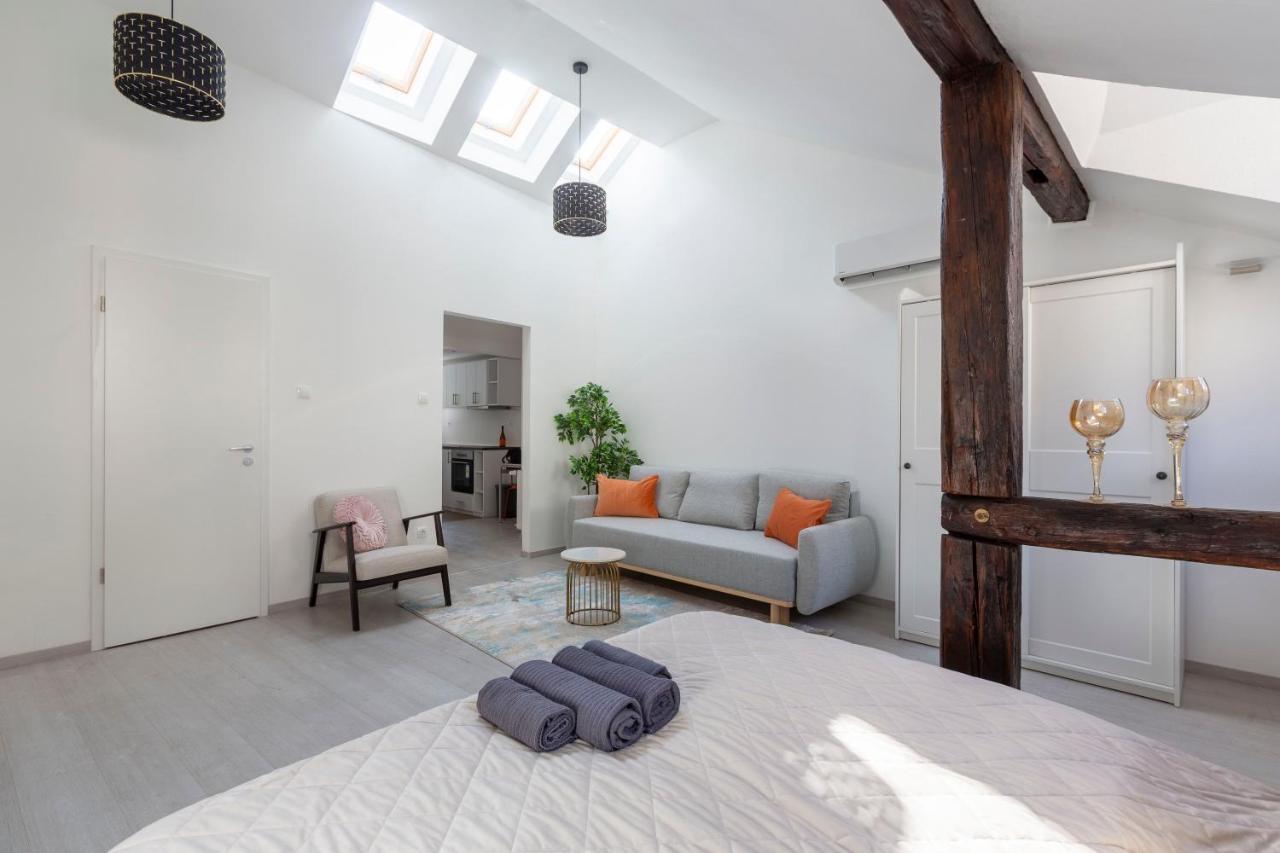 Rustic Central Studios By Lh Budapest Esterno foto