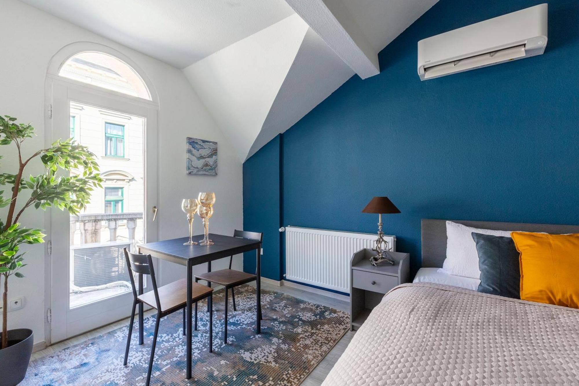 Rustic Central Studios By Lh Budapest Esterno foto